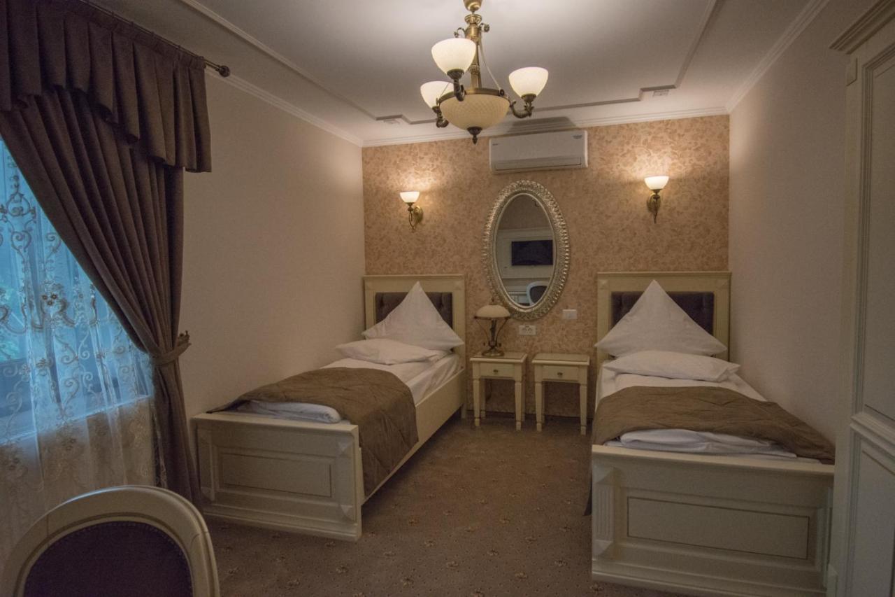 Vila Turistica Tosca Regal Bacău Екстериор снимка