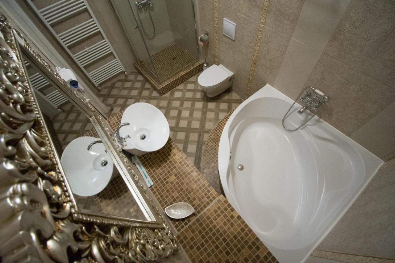 Vila Turistica Tosca Regal Bacău Екстериор снимка